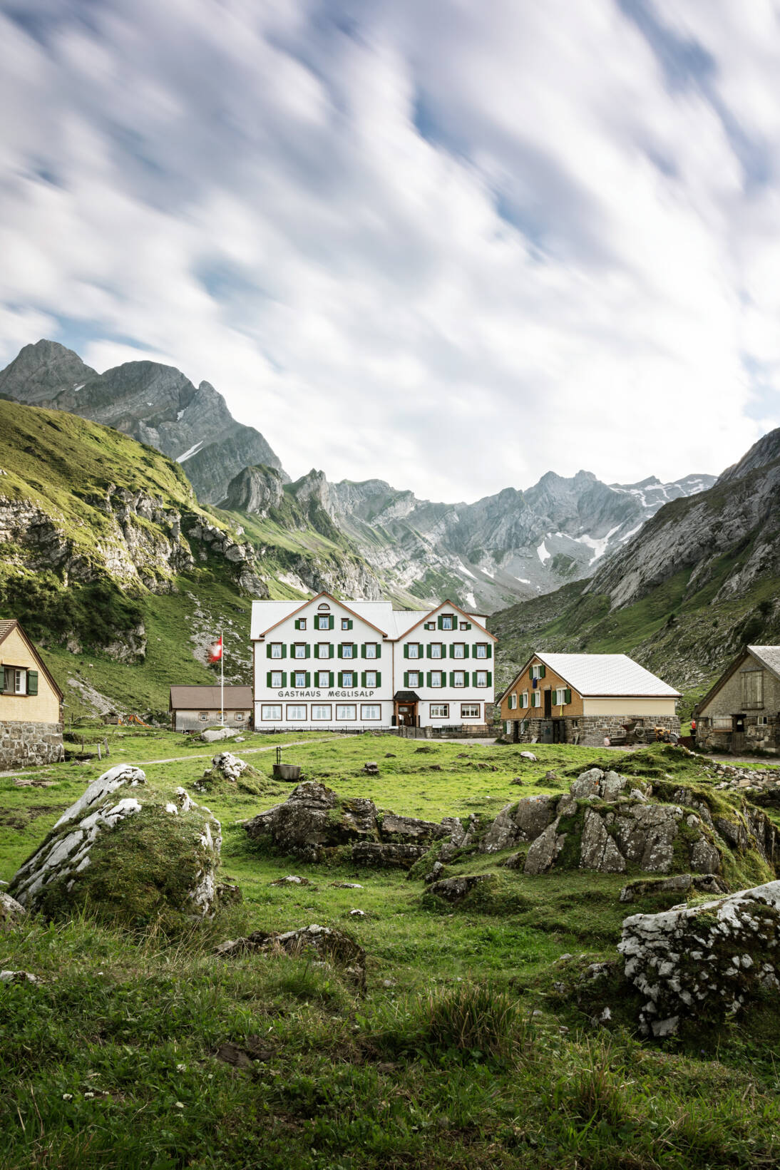 Berggasthaus Meglisalp exterior