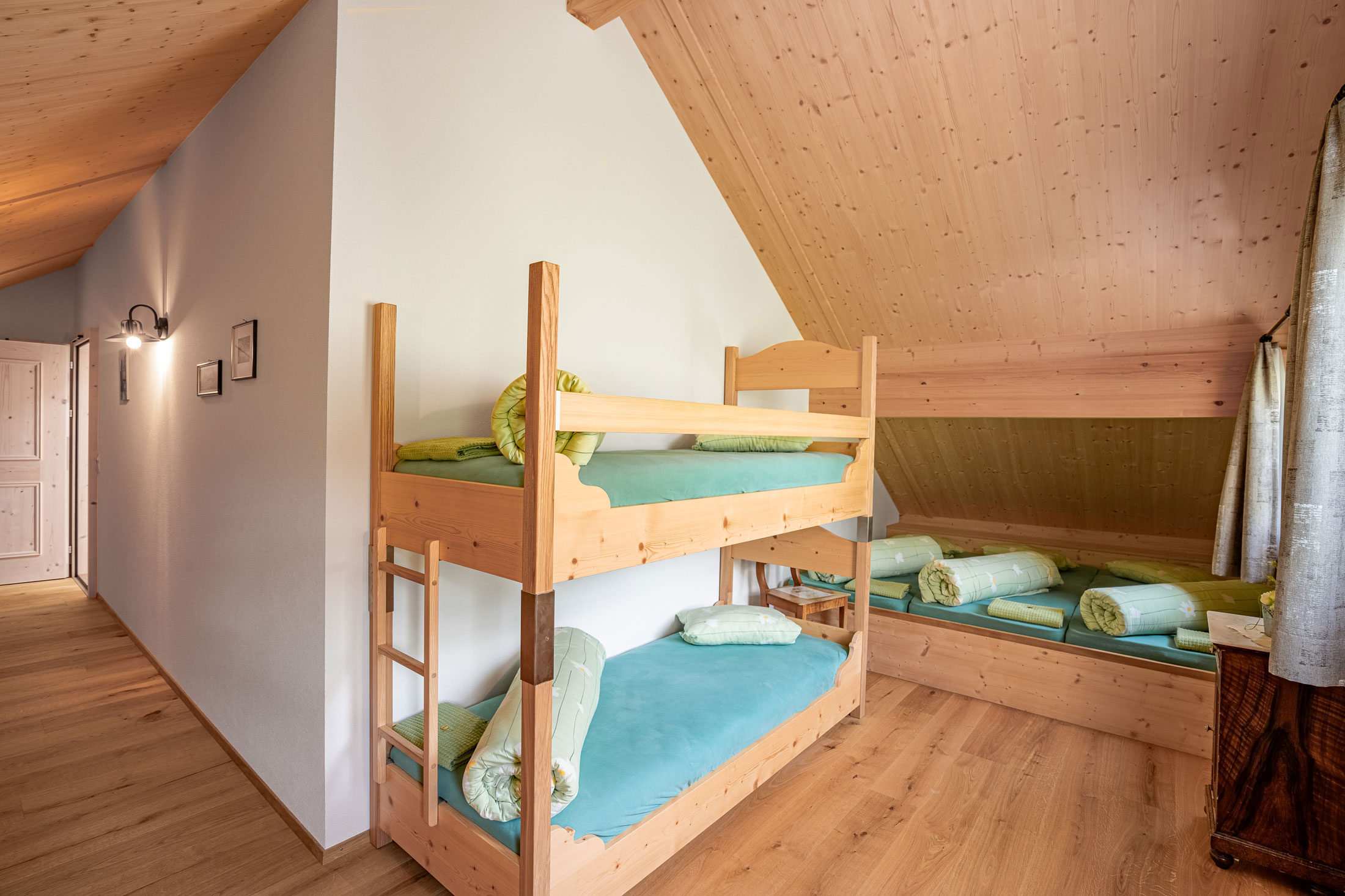 Berggasthaus Meglisalp room